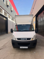 fourgon-iveco-35c15-container-2012-blida-algerie