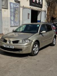 سيارات-renault-megane-2-coupe-2006-المدية-الجزائر