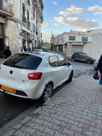 voitures-seat-ibiza-2013-fr-alger-centre-algerie