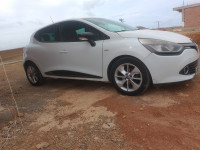 voitures-renault-clio-4-2015-limited-2-el-azizia-medea-algerie