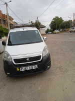 utilitaire-peugeot-partner-2015-guelma-algerie