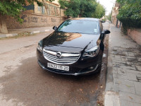 berline-opel-insignia-2015-saida-algerie