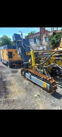 Chariot de forage Furukawa Chariot de forage rock atlas copco pc 460 2008