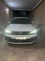 voitures-volkswagen-tiguan-2018-r-line-ain-benian-alger-algerie