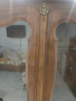 خزائن-و-أدراج-armoire-tres-ancienne-avec-bronze-et-clef-originale-en-bon-etat-بني-مراد-البليدة-الجزائر