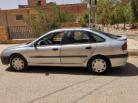 berline-renault-laguna-1-1996-algerie