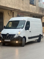 voitures-renault-master-2015-chassis-moyen-medea-algerie