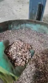 الة طحن وفرز المعادن