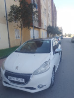 voitures-peugeot-208-2013-reghaia-alger-algerie