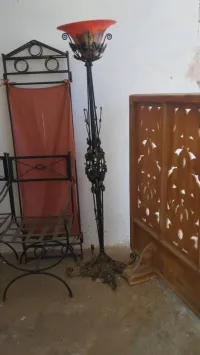 Lampadaire pour intérieur ou extérieur en fer forge