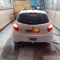 voitures-peugeot-208-2016-allure-facelift-ain-el-hadjar-saida-algerie