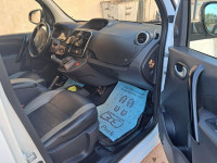 voitures-renault-kangoo-2018-aflou-laghouat-algerie