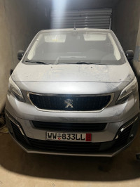 utilitaire-peugeot-expert-2024-traveller-skikda-algerie