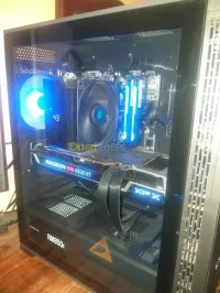 PC GAMER + 2 ECRANS + SOURIS + CLAVIER + TAPIS DE SOURIS + SUPPORT DE 2 ECRANS