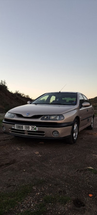 voitures-renault-laguna-1-1999-constantine-algerie