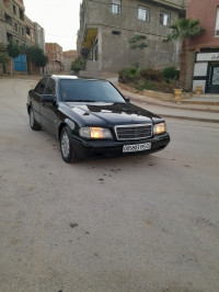 voitures-mercedes-classe-c-1995-124-chlef-algerie