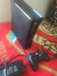 Xbox 360 slim Glitché 250 GO *CABA*