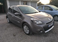 voitures-renault-clio-3-2011-night-and-day-mchedallah-bouira-algerie