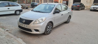 voitures-nissan-sunny-2015-boumerdes-algerie