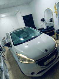 voitures-peugeot-208-2014-allure-frenda-tiaret-algerie