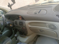 voitures-renault-scenic-2000-tebessa-algerie