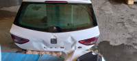 pieces-vehicules-2-parchoque-la-malle-phares-avant-seat-leon-bejaia-algerie