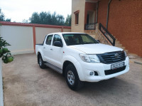 voitures-toyota-hilux-2015-legend-dc-4x4-pack-luxe-tizi-ouzou-algerie