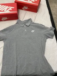 Polo nike gris