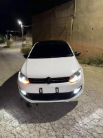 voitures-volkswagen-polo-2014-life-oran-algerie