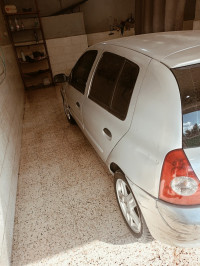 voitures-renault-clio-1-2006-mazouna-relizane-algerie