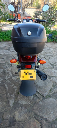 motos-et-scooters-c-light-vms-2024-blida-algerie