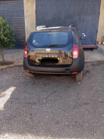 voitures-dacia-duster-2012-ambiance-khemis-miliana-ain-defla-algerie