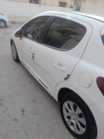 voitures-peugeot-207-2012-new-active-baraki-alger-algerie