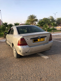 voitures-toyota-corolla-verso-2005-ouargla-algerie