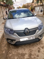 voitures-renault-symbol-2017-ouled-djerad-tiaret-algerie