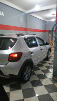 voitures-dacia-sandero-2015-stepway-oum-el-bouaghi-algerie