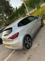 voitures-renault-clio-5-2023-rs-line-algerie