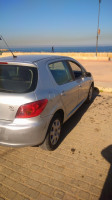 moyenne-berline-peugeot-307-2005-bab-ezzouar-alger-algerie