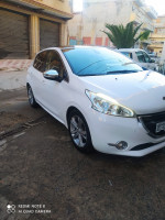 voitures-peugeot-208-2015-allure-bordj-bou-arreridj-algerie