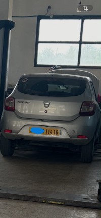 سيارات-dacia-sandero-2014-باب-الواد-الجزائر
