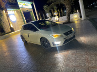 voitures-seat-leon-2015-linea-r-kais-khenchela-algerie