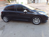 voitures-peugeot-207-2009-baraki-alger-algerie