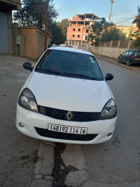 voitures-renault-clio-campus-2014-baraki-alger-algerie