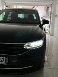 voitures-volkswagen-tiguan-2023-mov-bouchegouf-guelma-algerie