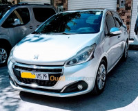 voitures-peugeot-208-2015-allure-facelift-setif-algerie