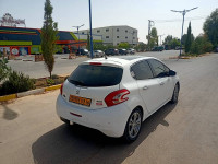 voitures-peugeot-208-2013-tebesbest-touggourt-algerie