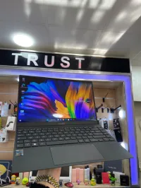 Asus ZenBook i5-11/8G/256SSD/14"Full HD 