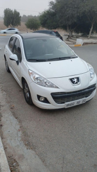 voitures-peugeot-207-2012-allure-sidi-bel-abbes-algerie