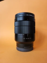 Sony FE 24-70 mm f/4 Zeiss