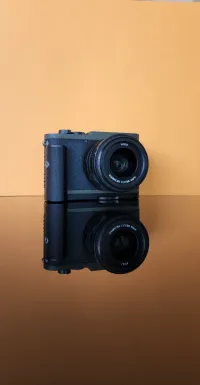 Leica Q2 Reporter Edition